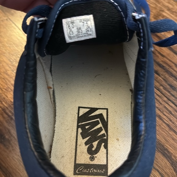 Custom VANS off the wall sneakers. US men’s 6.0 women’s 7.5 - Picture 5 of 5